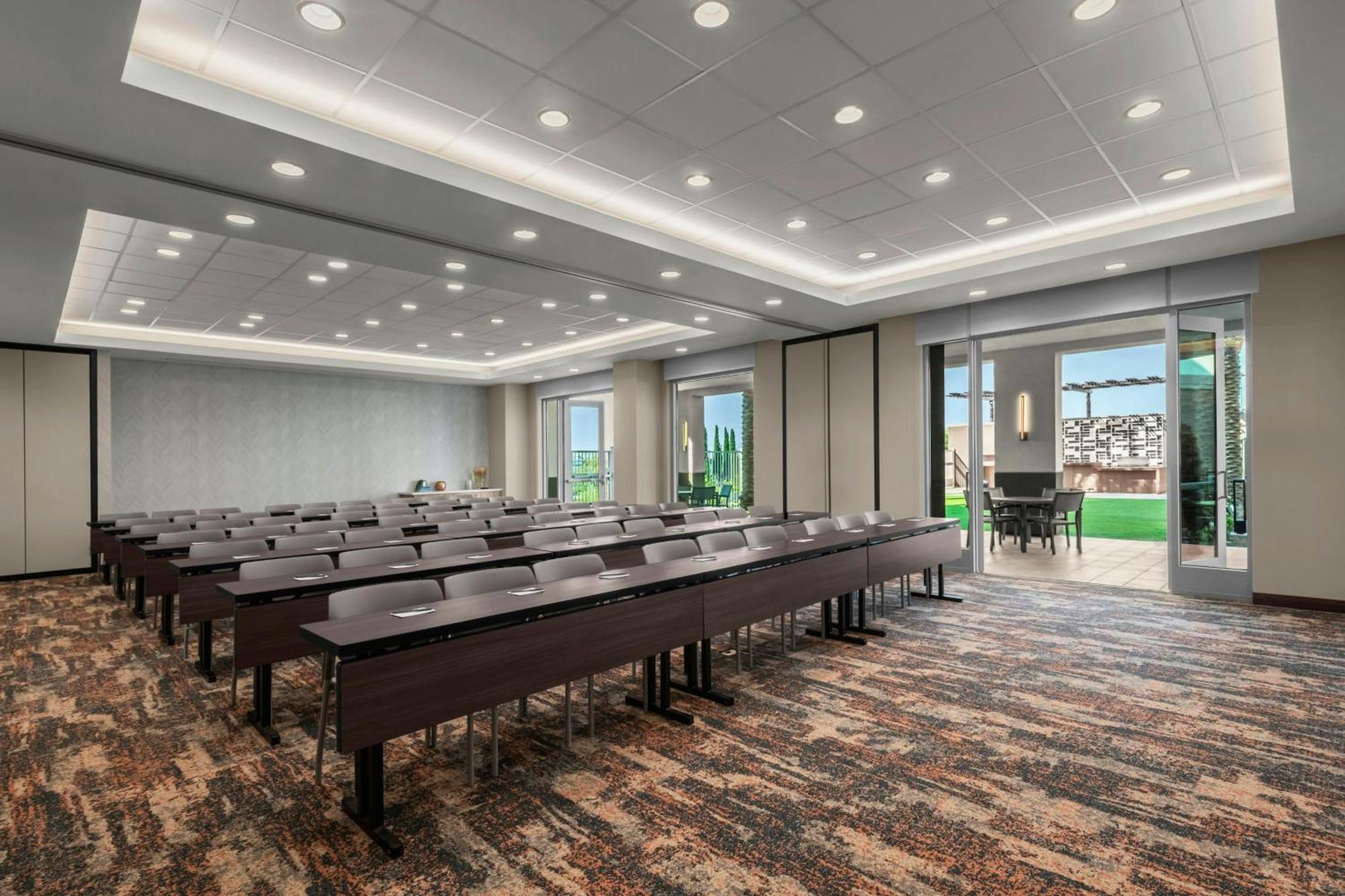 Hotel Springhill By Marriott Eastlake 3*